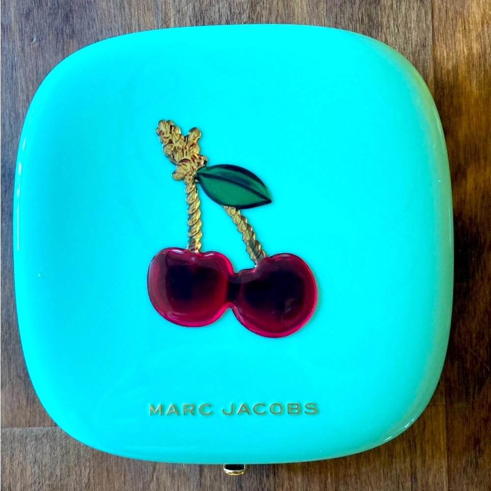 Marc Jacobs O!mega Glaze All Over Foil Luminizer